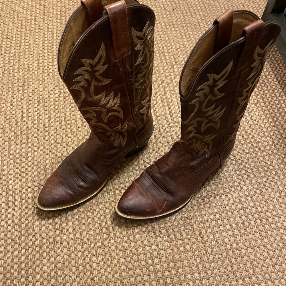 Ariat Cowboy Boots